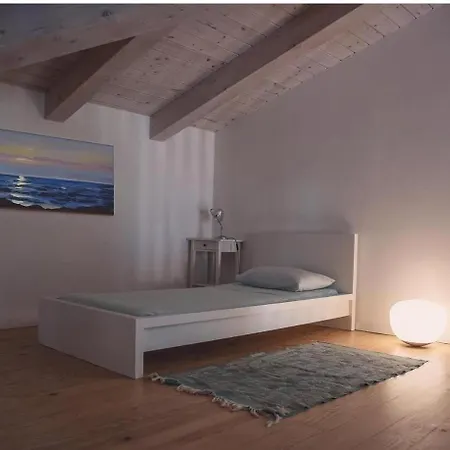 Timpa Bianca Apartment Condoianni